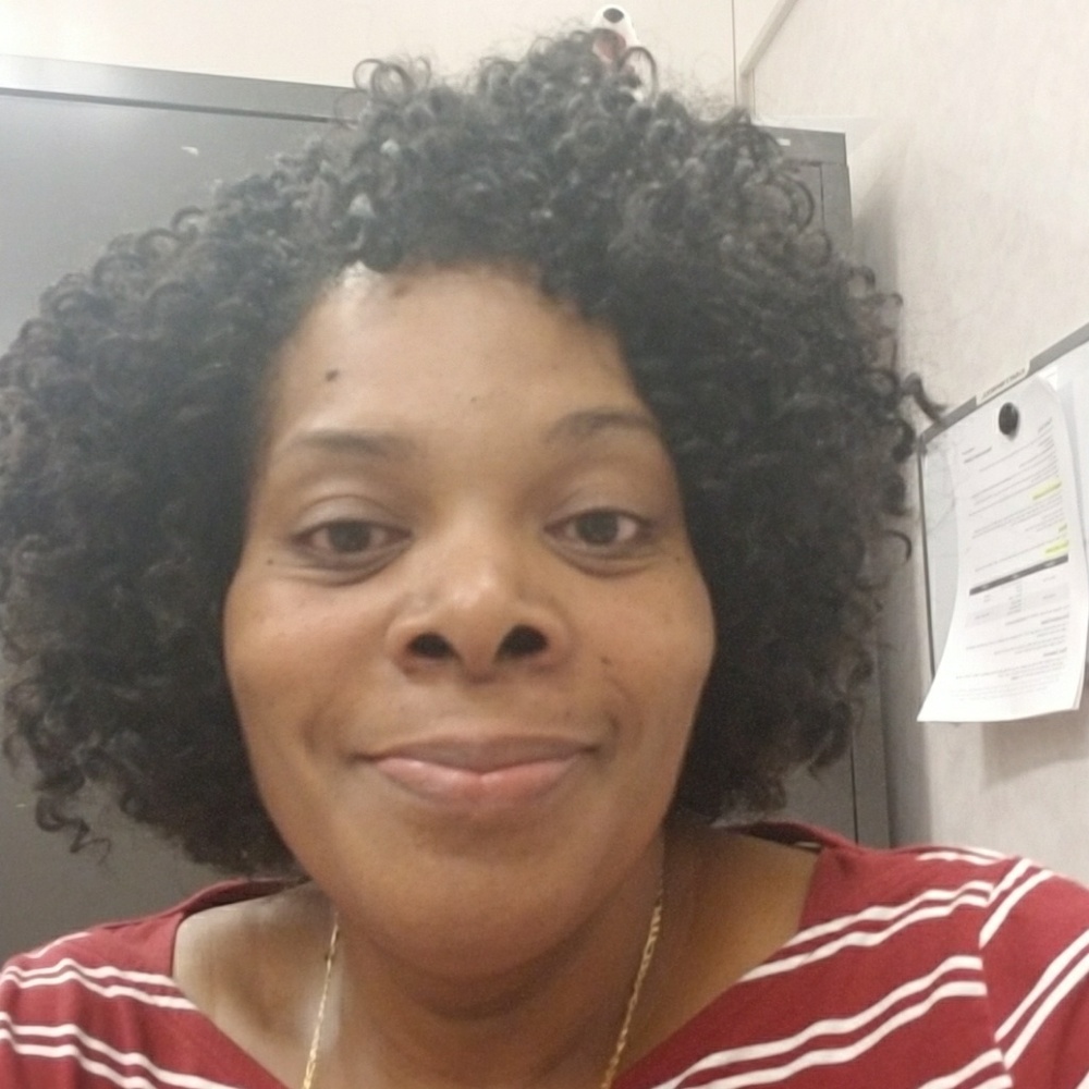 Meet your Posher, Cristal