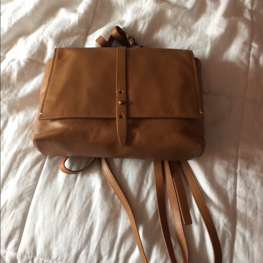 BNWT Kelsi Dagger Mini Backpack LEATHER