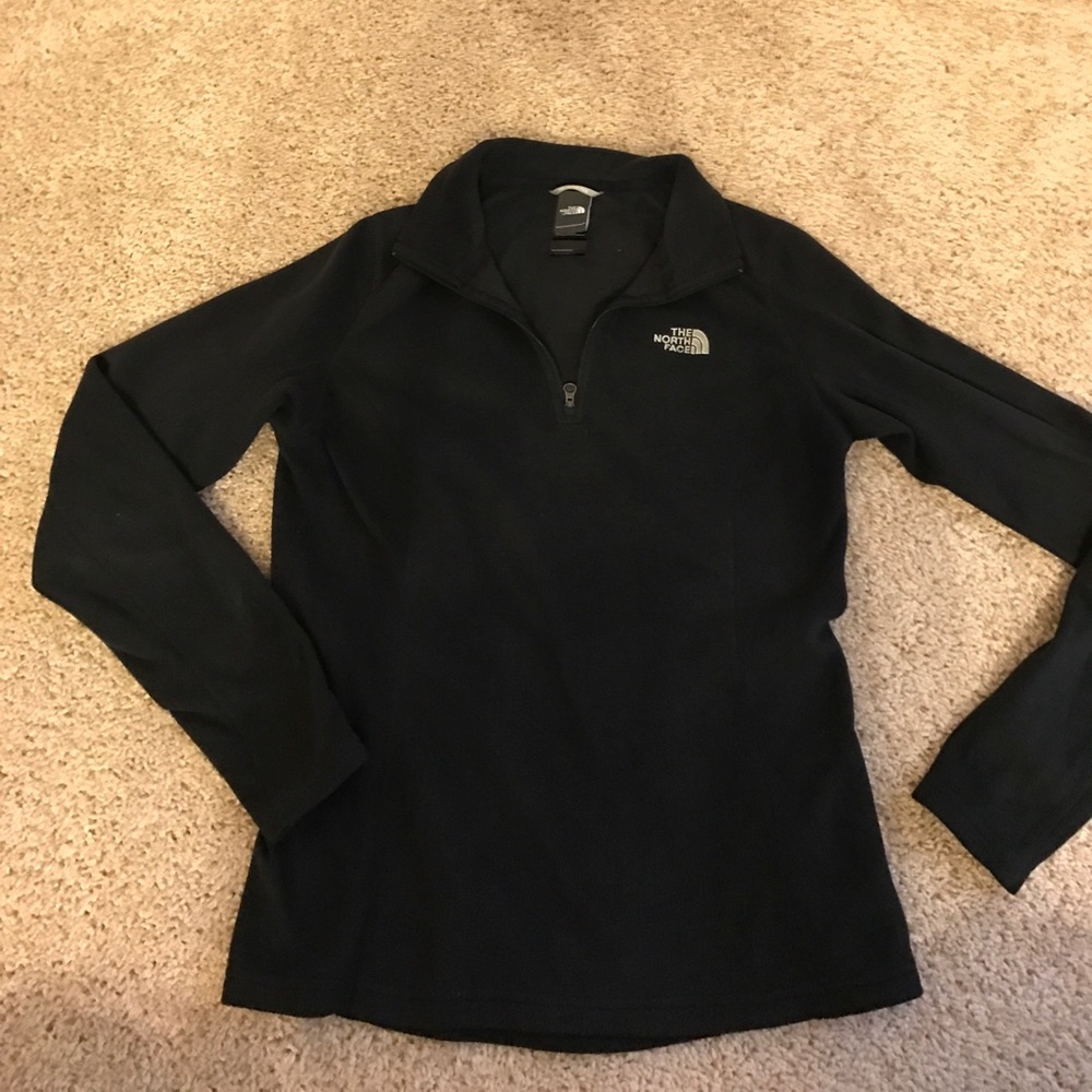 Woman's 1/4 zip pullover