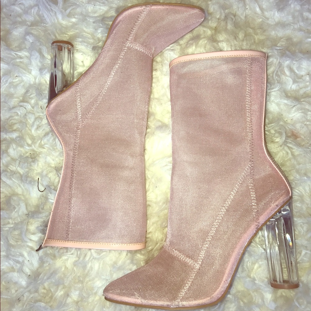 Mesh Boot- Pink