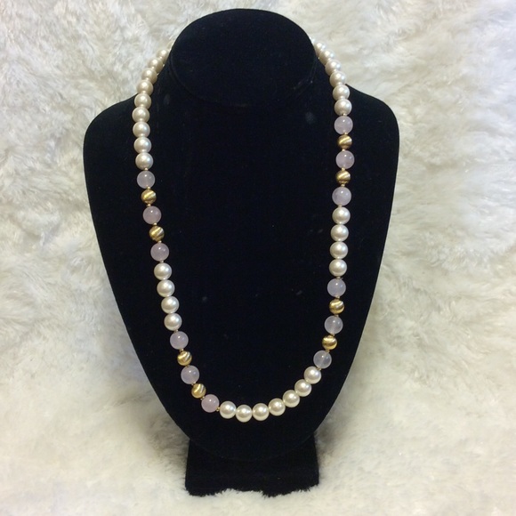 Napier stamped PAT. 4.774.743 Necklace - Picture 5 of 8