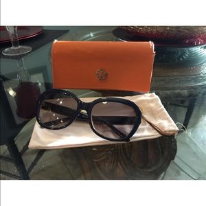 Tory burch sunglasses