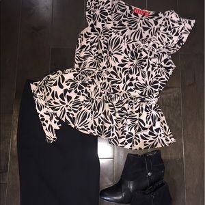 Elle Crepe Peplum Top Sz 10 EUC