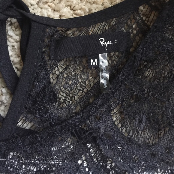 •••sold••• - Picture 2 of 4