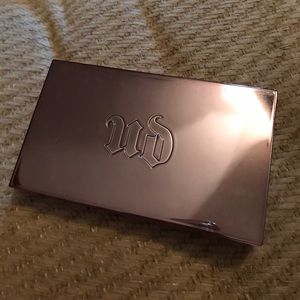 Urban decay face powder