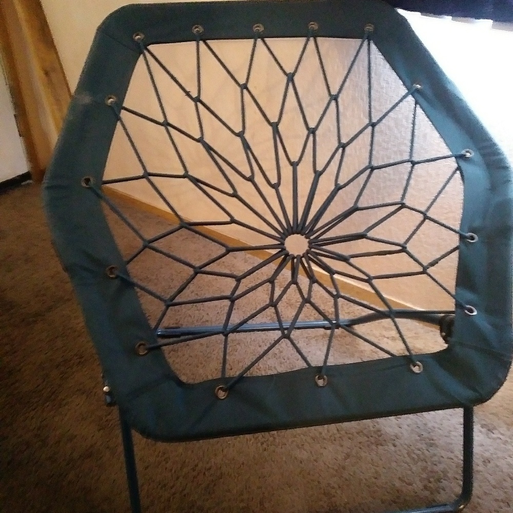 Elastic Lounge Chair