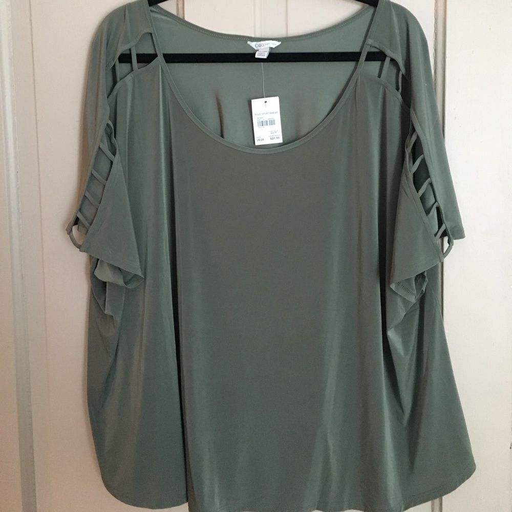 Olive green blouse 👚