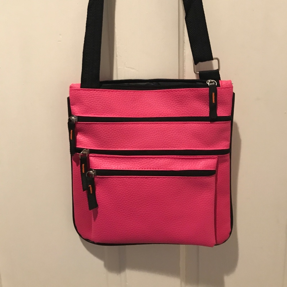 ♦️Bright Pink Crossbody.