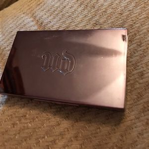 Urban decay face powder
