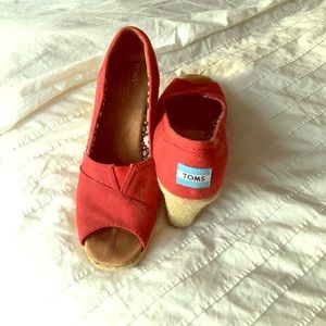 Toms peep toe wedges