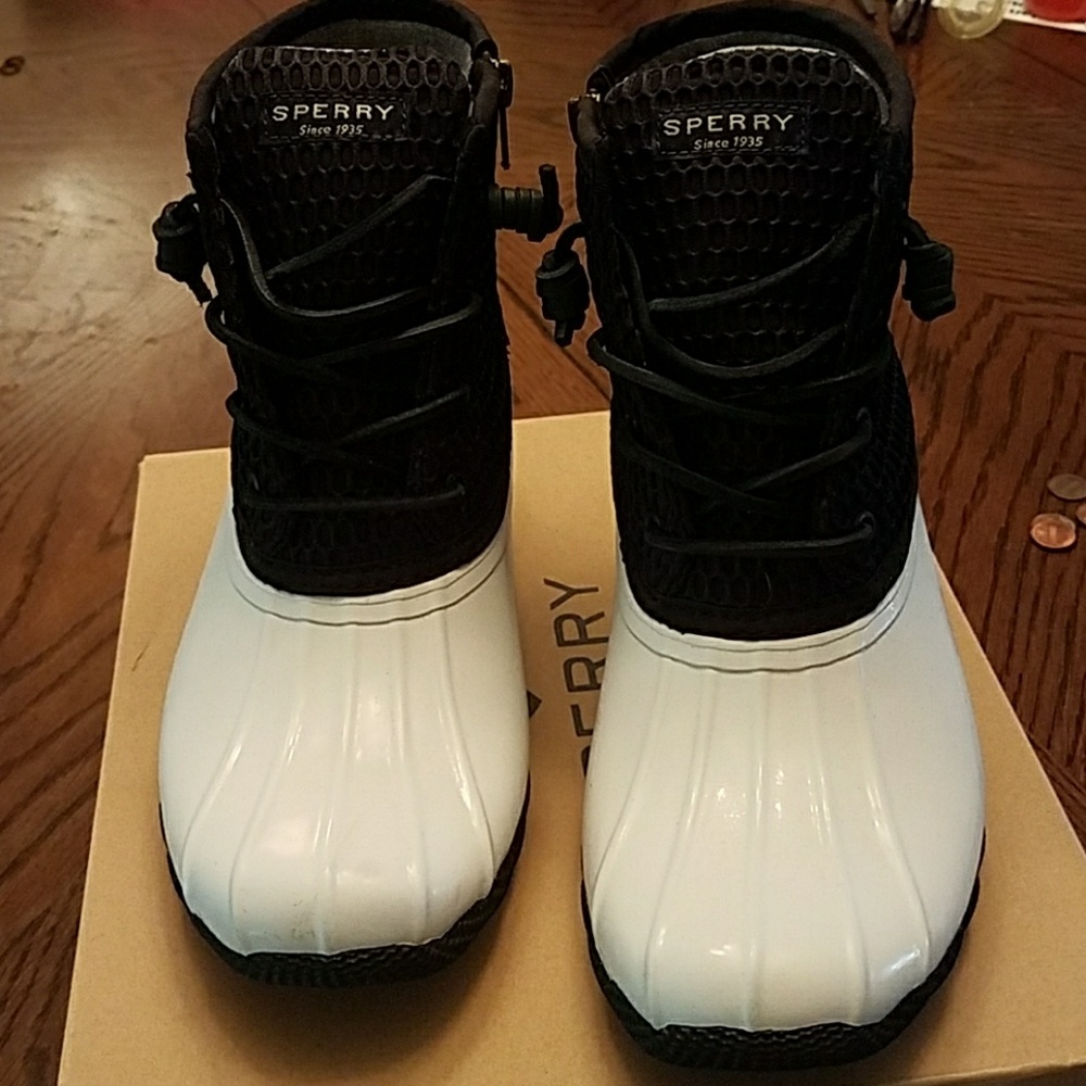 Salt water Sperry boots