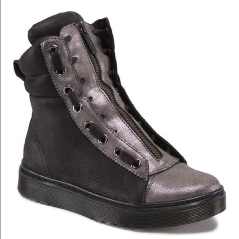 Brand new! Dr. Martens Playa Boot