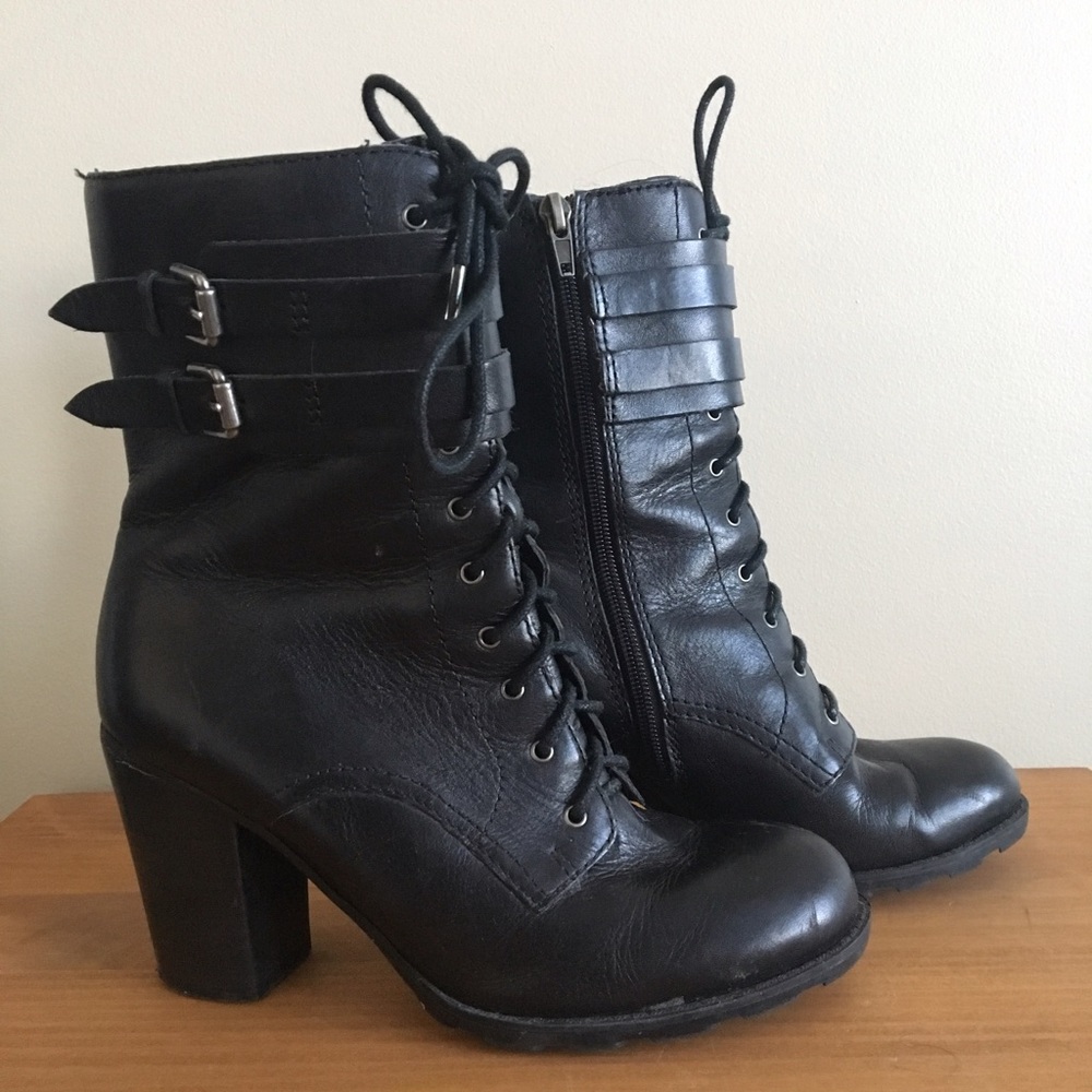 ✨Marc Fisher✨ Black leather boots Side Zipper Sz 7