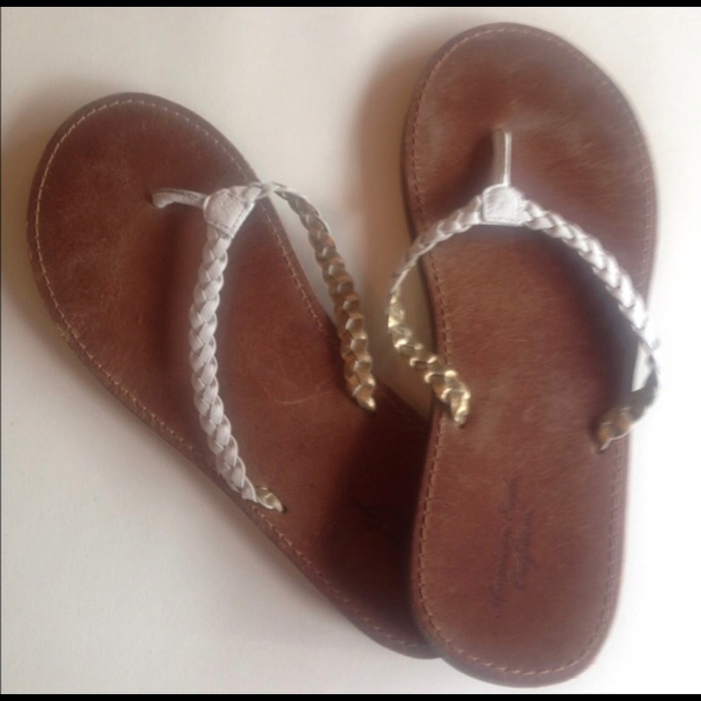 American Eagle Sandals