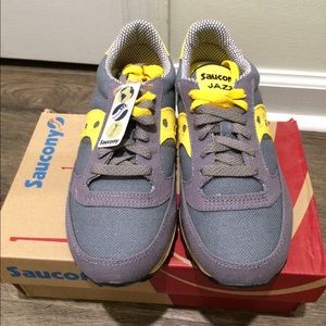 Saucony Jazz Gray & Yellow Sneakers Size 9 NIB