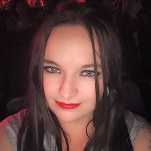 Meet your Posher, Tara - Picture 1 of 1