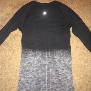 Lululemon Long Sleeve Swiflty Tech