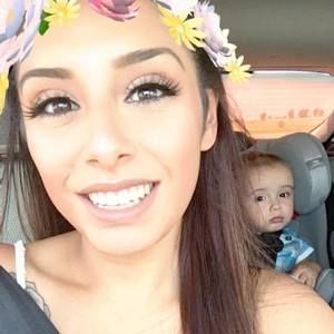 Meet your Posher, Gabriela