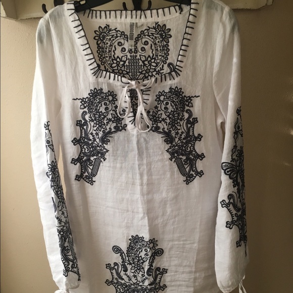 Embroidered Linen Tunic - Picture 2 of 3
