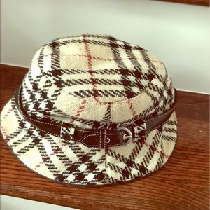 Burberry Winter wool hat!