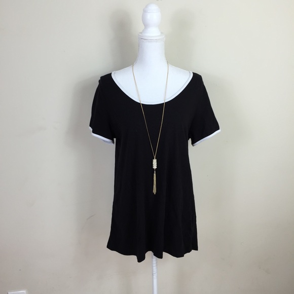 {Lularoe} Simply Comfortable Black Tee - Picture 2 of 6