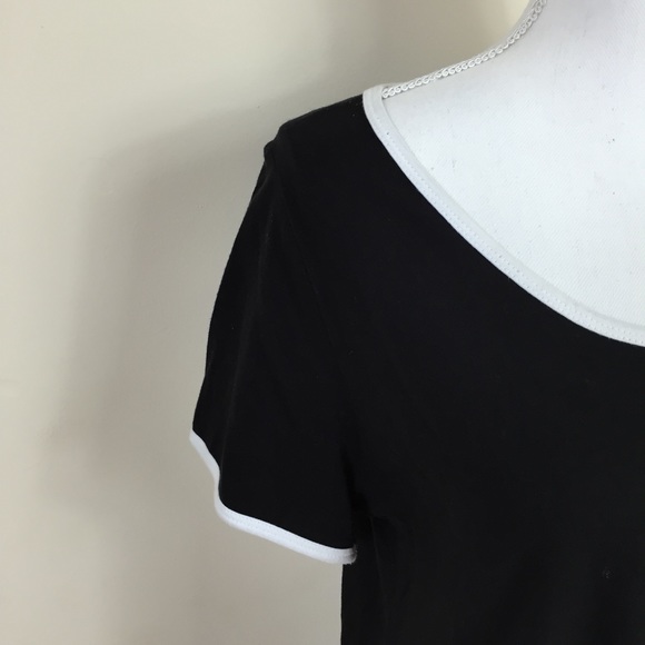 {Lularoe} Simply Comfortable Black Tee - Picture 3 of 6