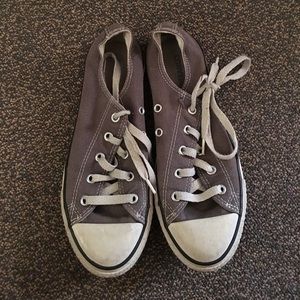 Grey converse