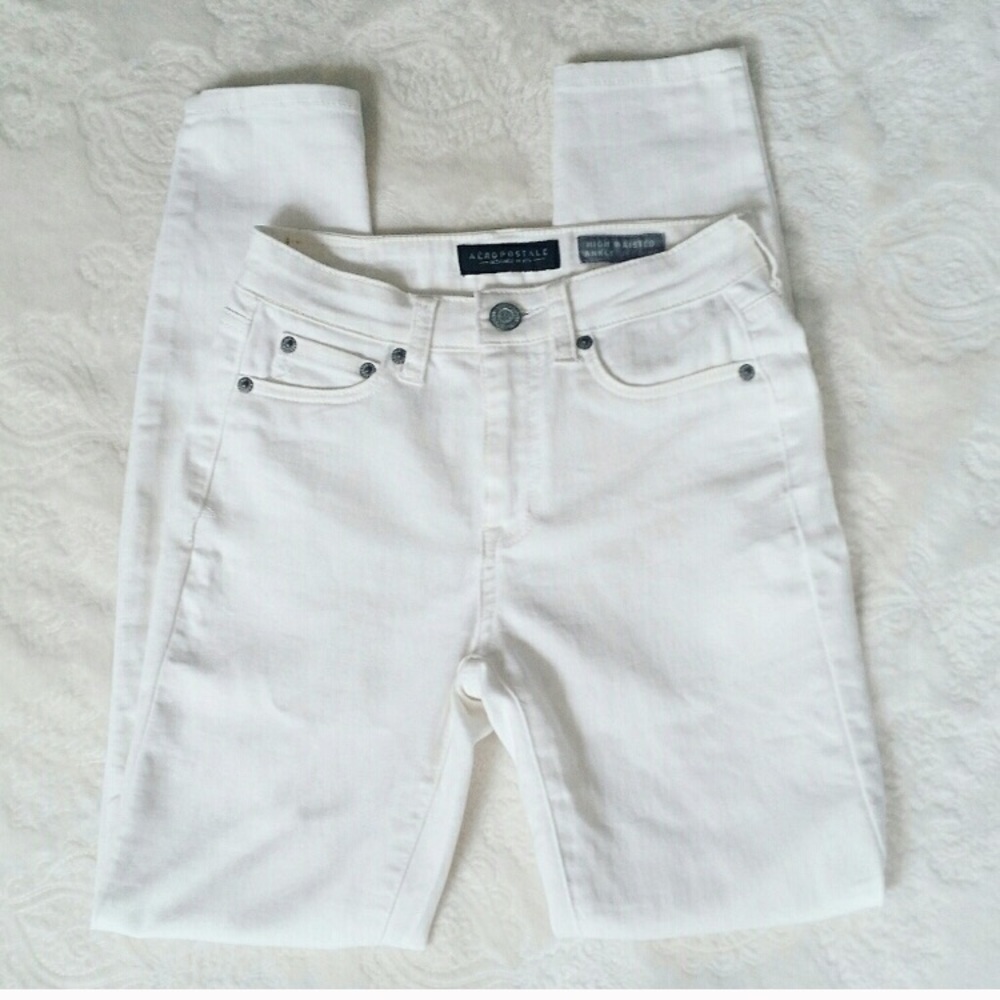 New white jeans!! NWOT!!
