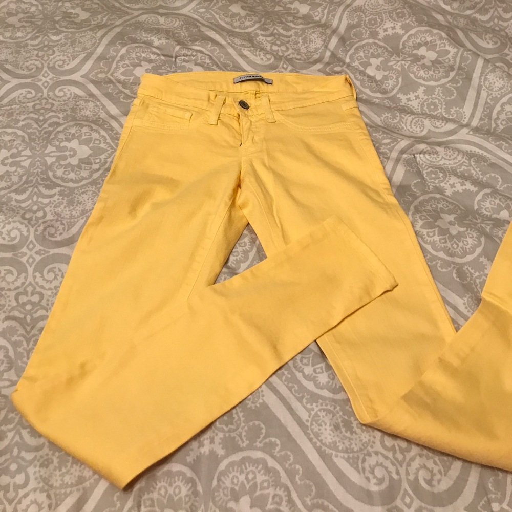Flying monkey stretch yellow colored jeans size 24
