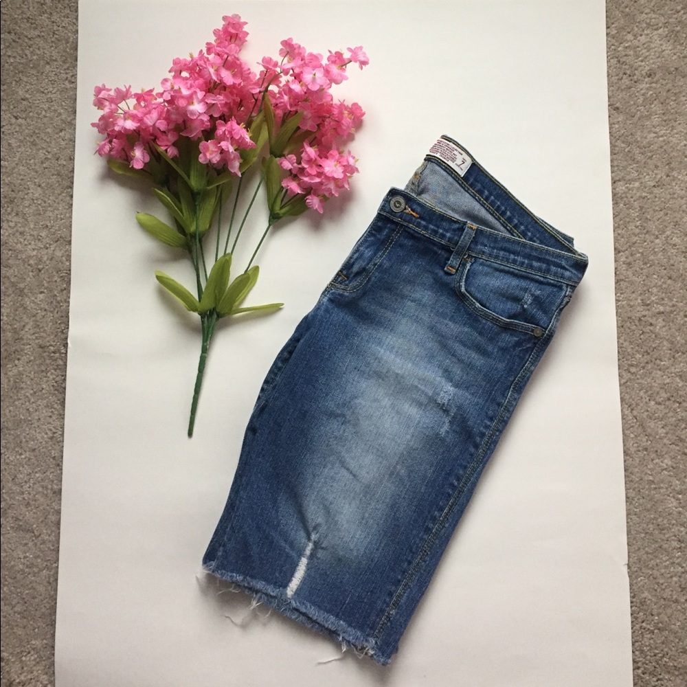 Knee length shorts