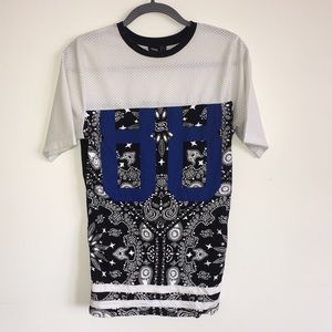 Short sleeve mesh/bandana tshirt