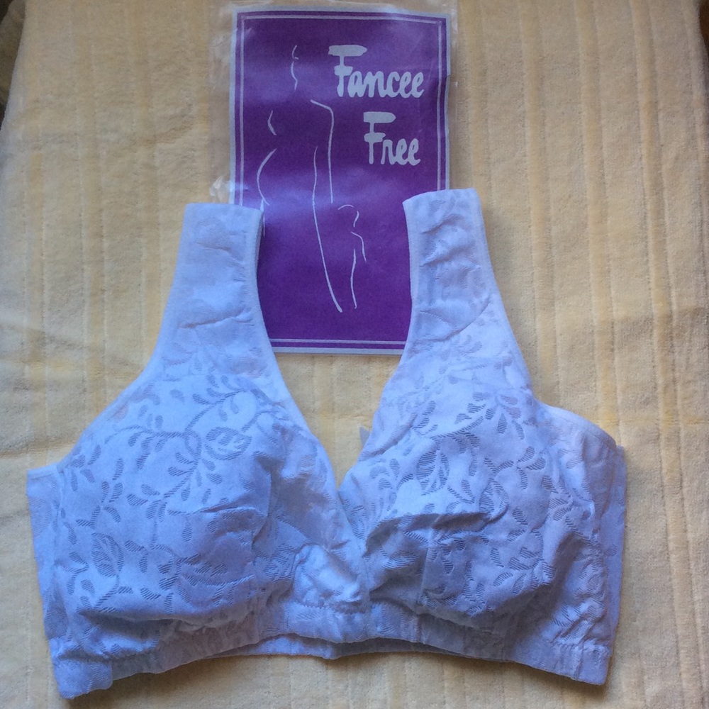 NIP Fancee Free soft Lace Sleep Bras -  White Lace