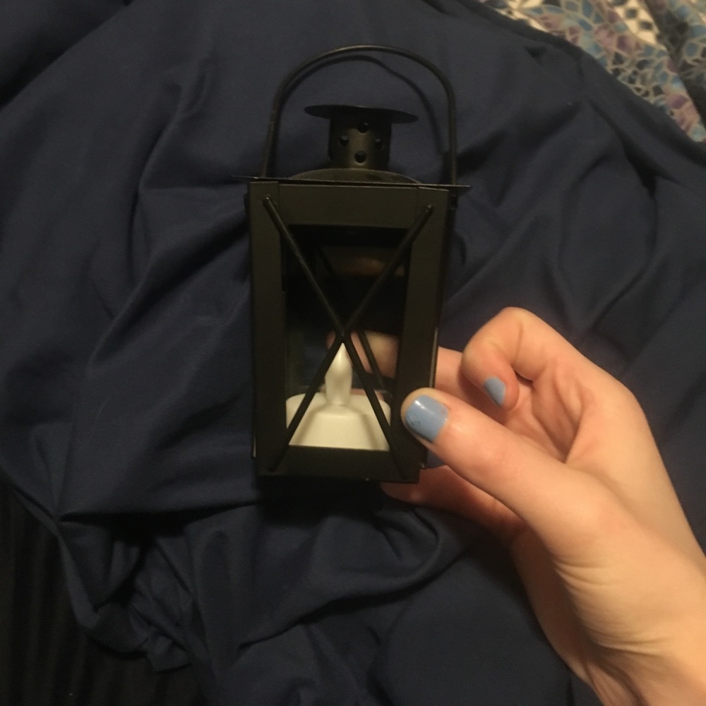 Mini black lantern