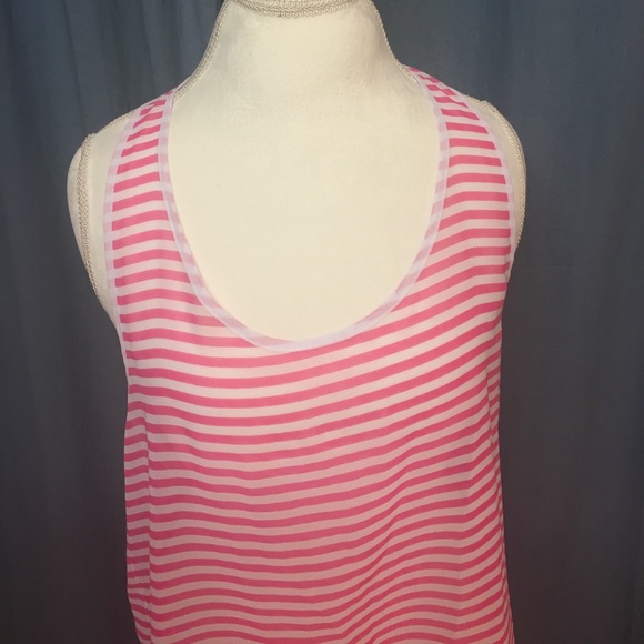 Bisou Bisou Pink and white razorback tank top. - Picture 2 of 3