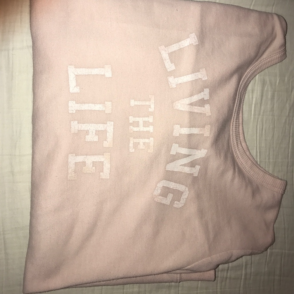 cute Arie crew neck!