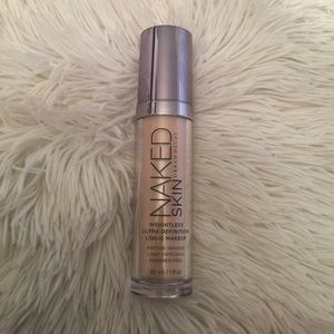 The urban decay naked skin foundation!