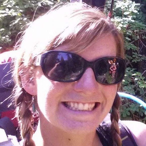 Meet your Posher, Heather - Picture 1 of 1