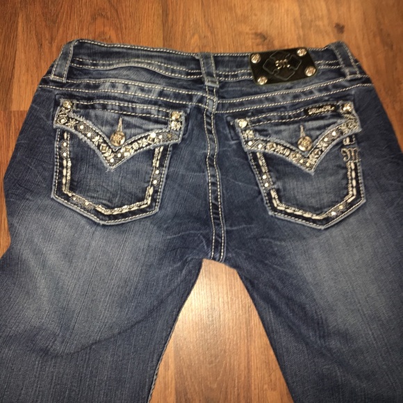 Authentic Miss Me Jeans - Picture 1 of 5