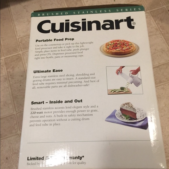 New Cuisinart food processor HFP 300 - Picture 2 of 3