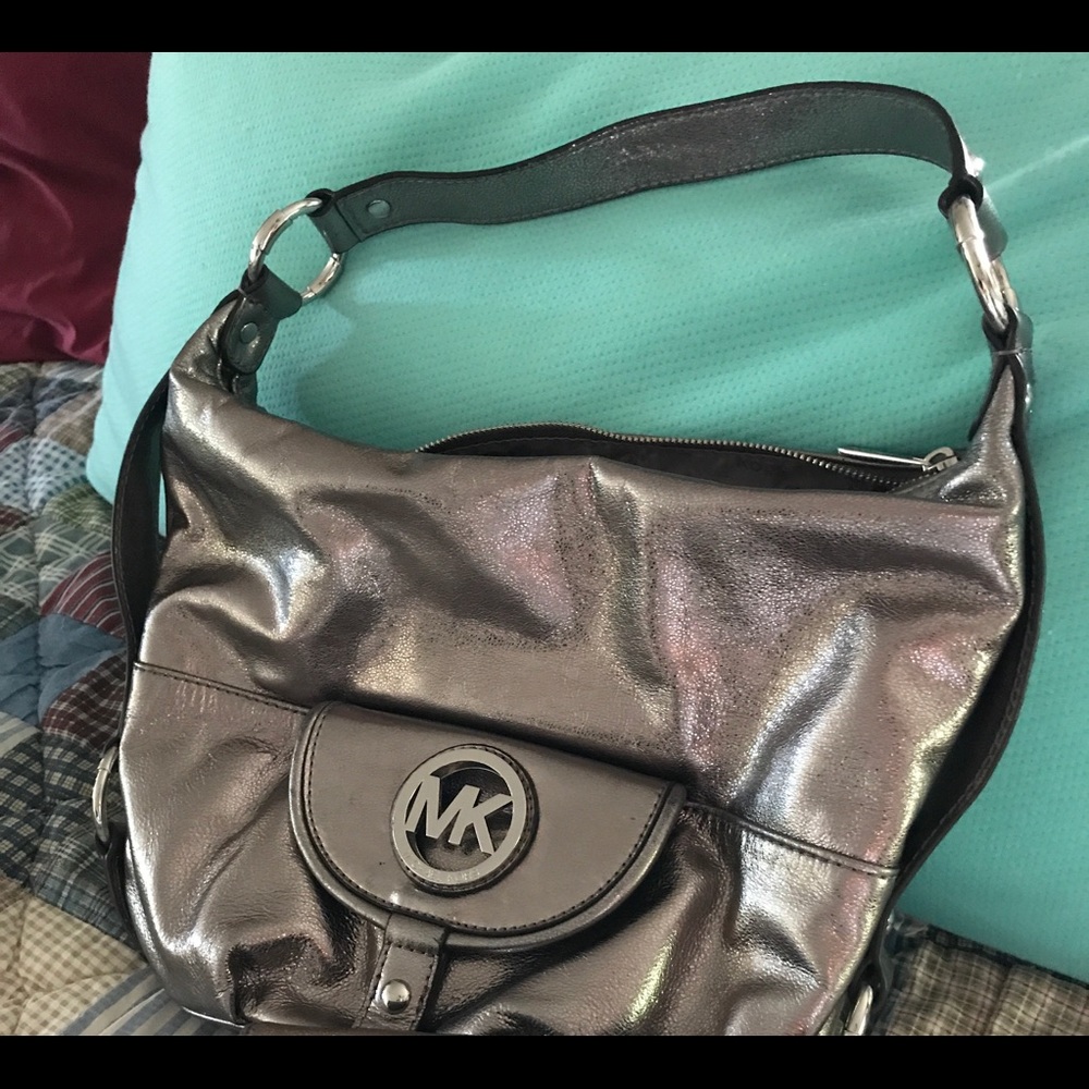 ❌❌SOLD❌❌Michael Kors Metallic Fulton