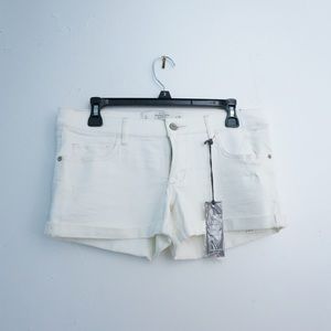Abercrombie and Fitch white shorts size 6 new