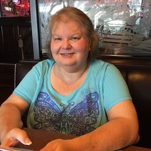 Meet your Posher, Debbie