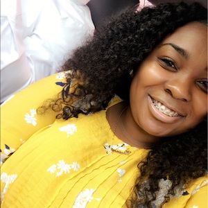 Meet your Posher, Cortney