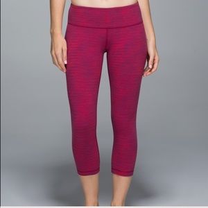 Lululemon Wunder Under Crops