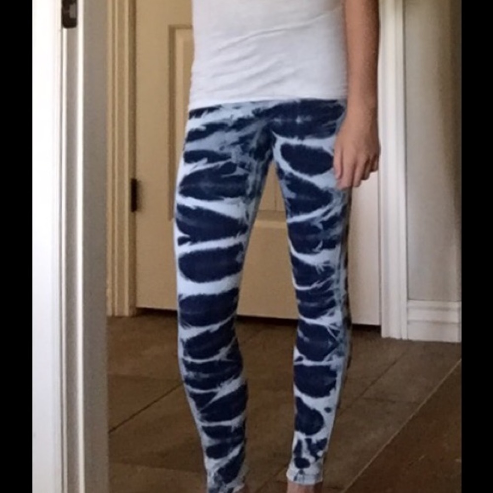 Zig zag blue and white girls jeggings