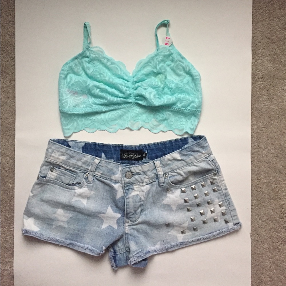 Bundle; can be sold separately!