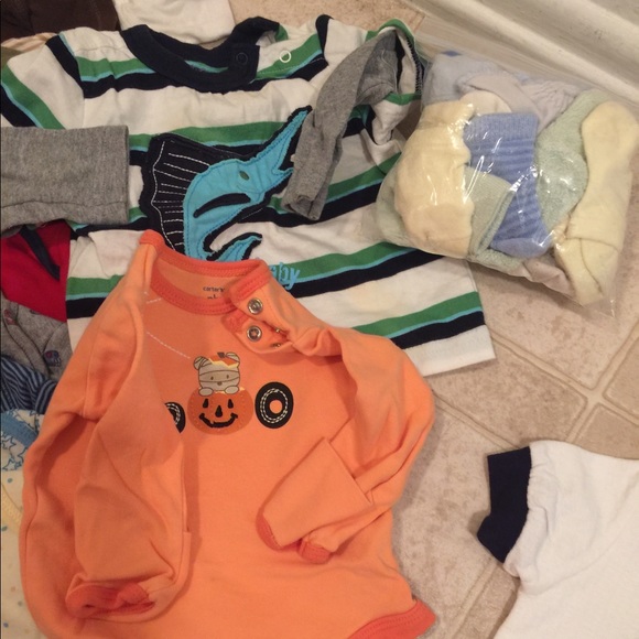 Lots baby boy clothes 0-6m - Picture 3 of 4