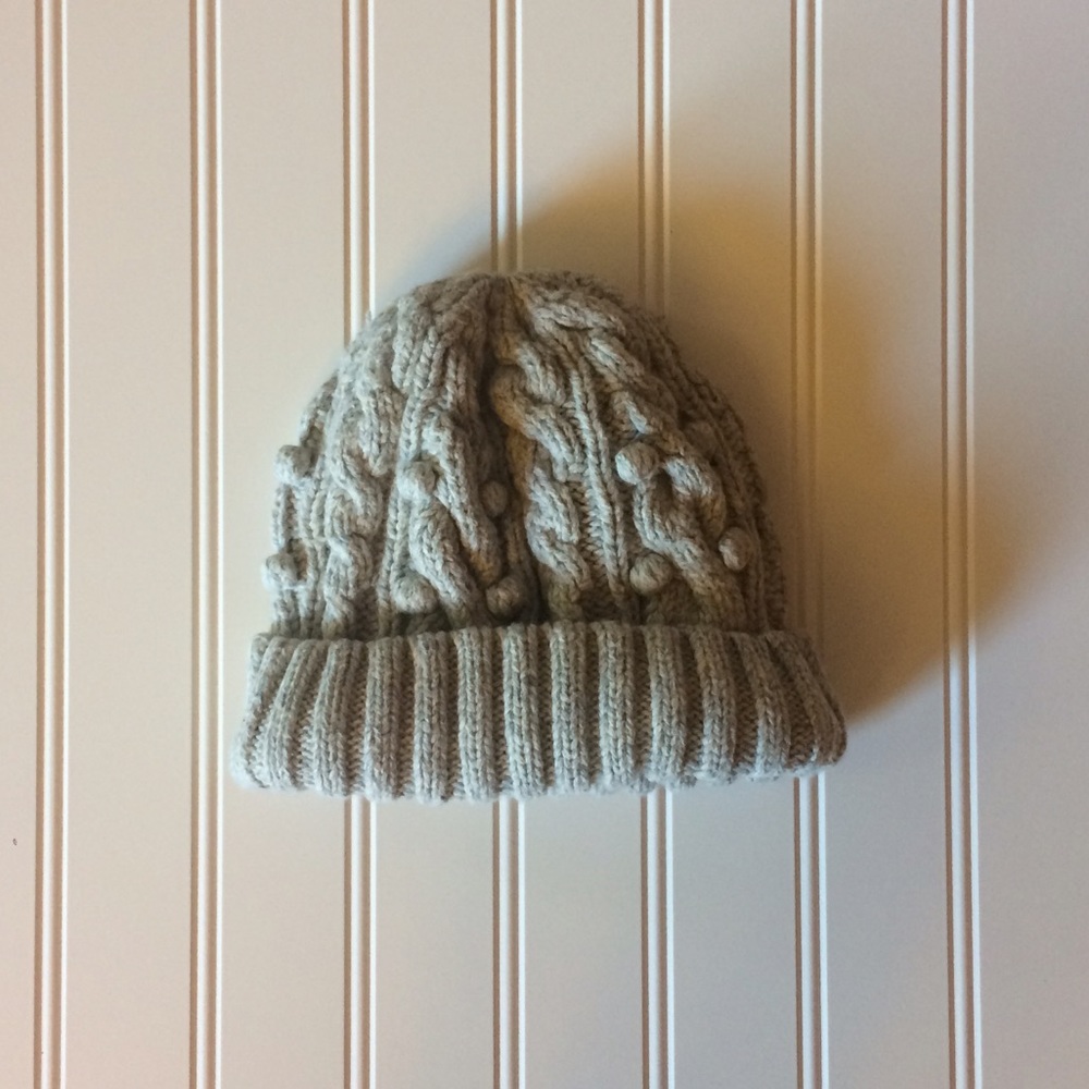 Gap Grey Cable Knit Hat
