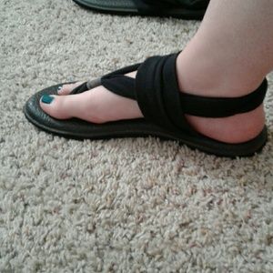 Sanuk yoga sling sandals