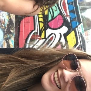 Meet your Posher, Erin